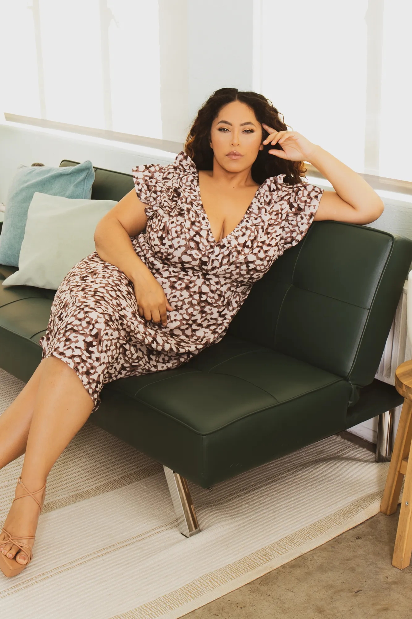 Plus Size Yenny Floral Dress - Brown