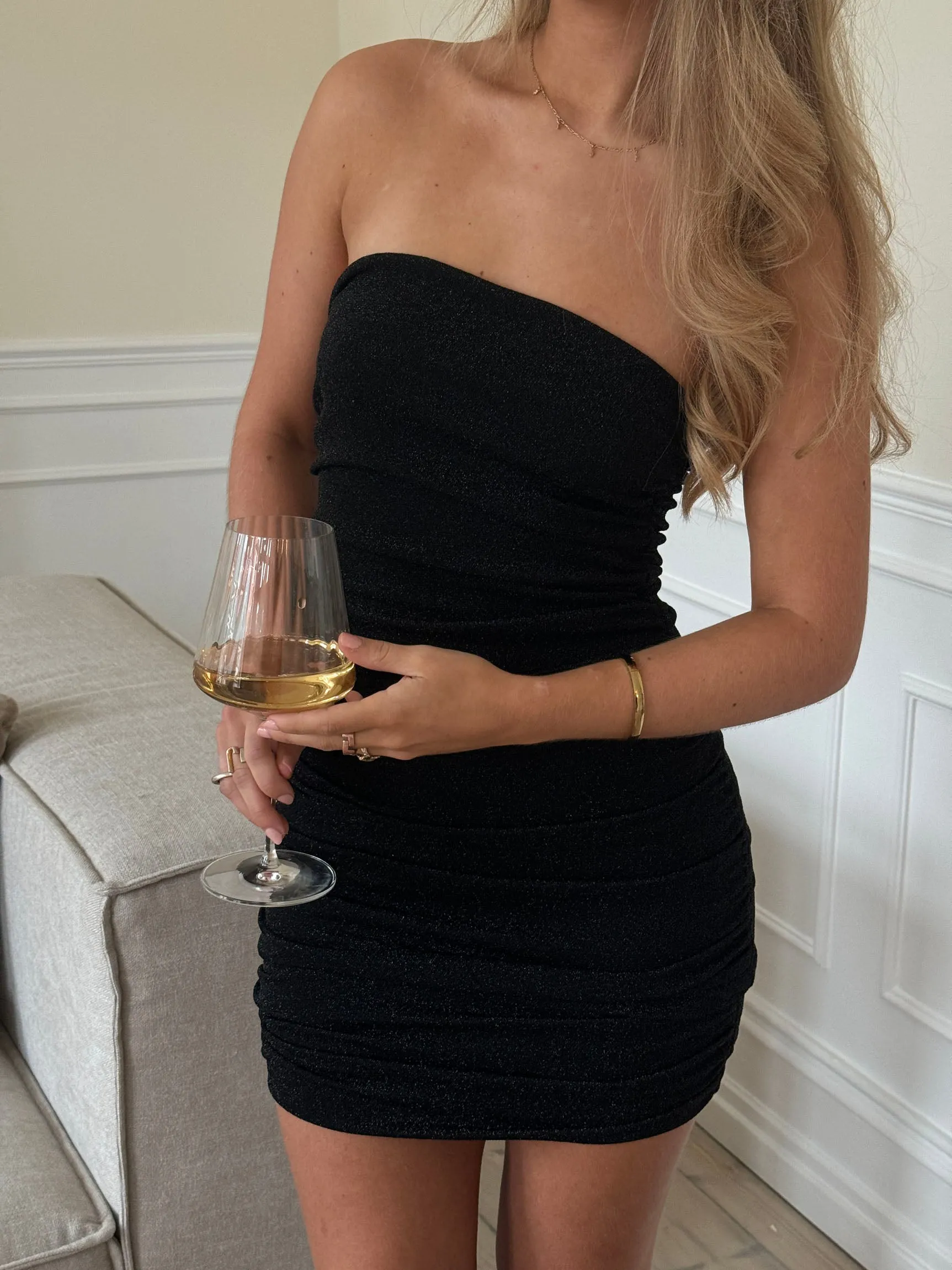 Rihanna dress with scrunch details - Black