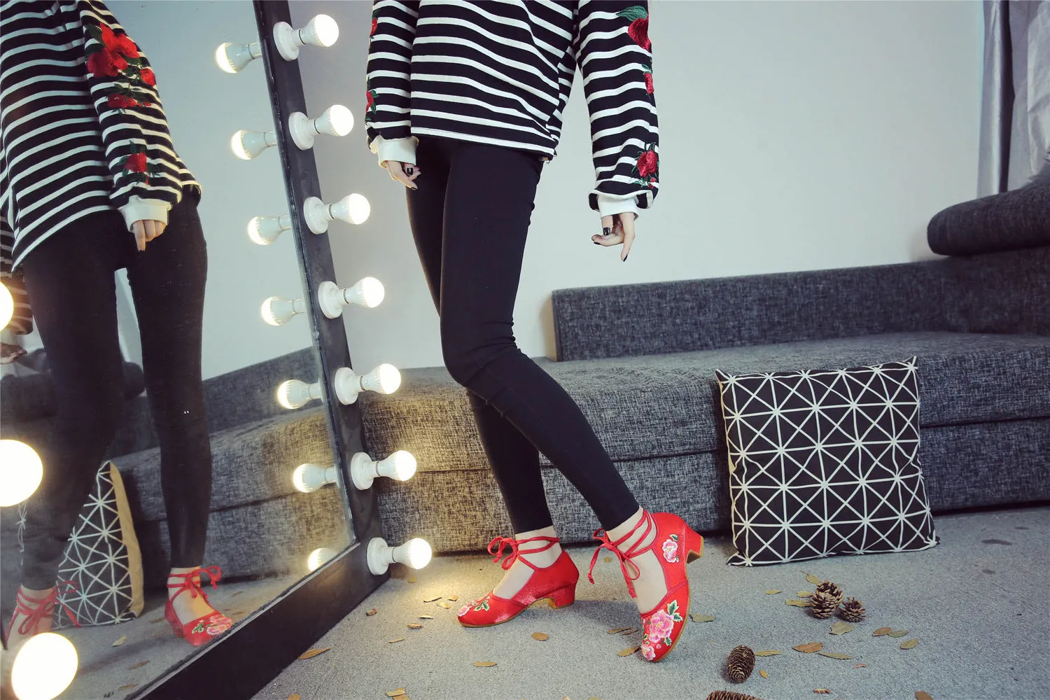 Vintage Lace Up Pumps