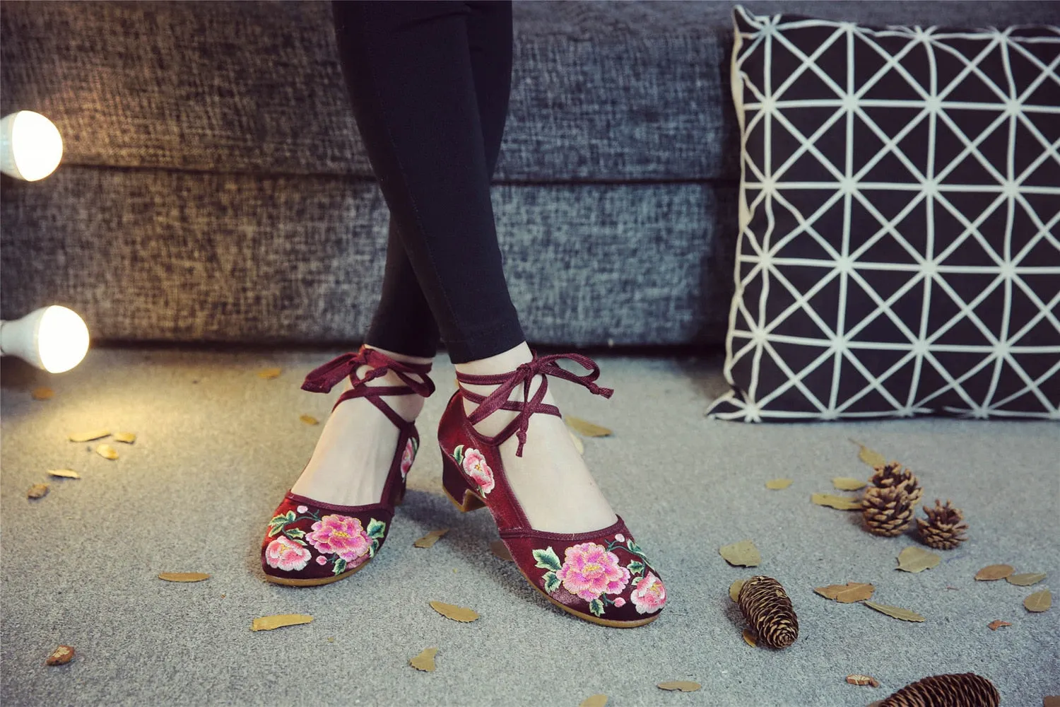 Vintage Lace Up Pumps